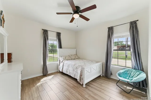 $539,000 | 1110 Atascosa County Road 101, Floresville, TX 78114