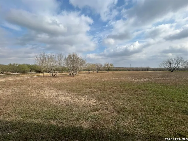 $539,000 | 1110 Atascosa County Road 101, Floresville, TX 78114