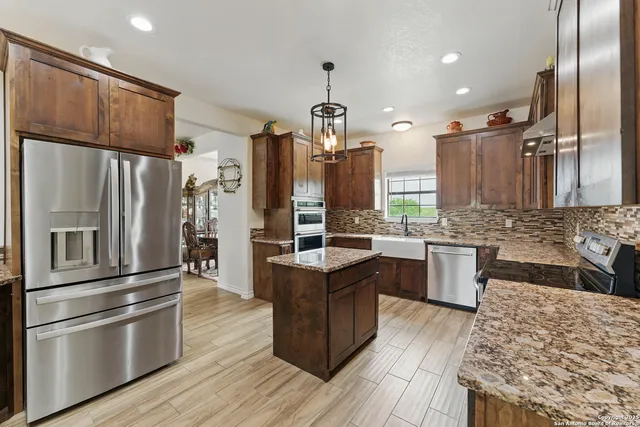 $539,000 | 1110 Atascosa County Road 101, Floresville, TX 78114