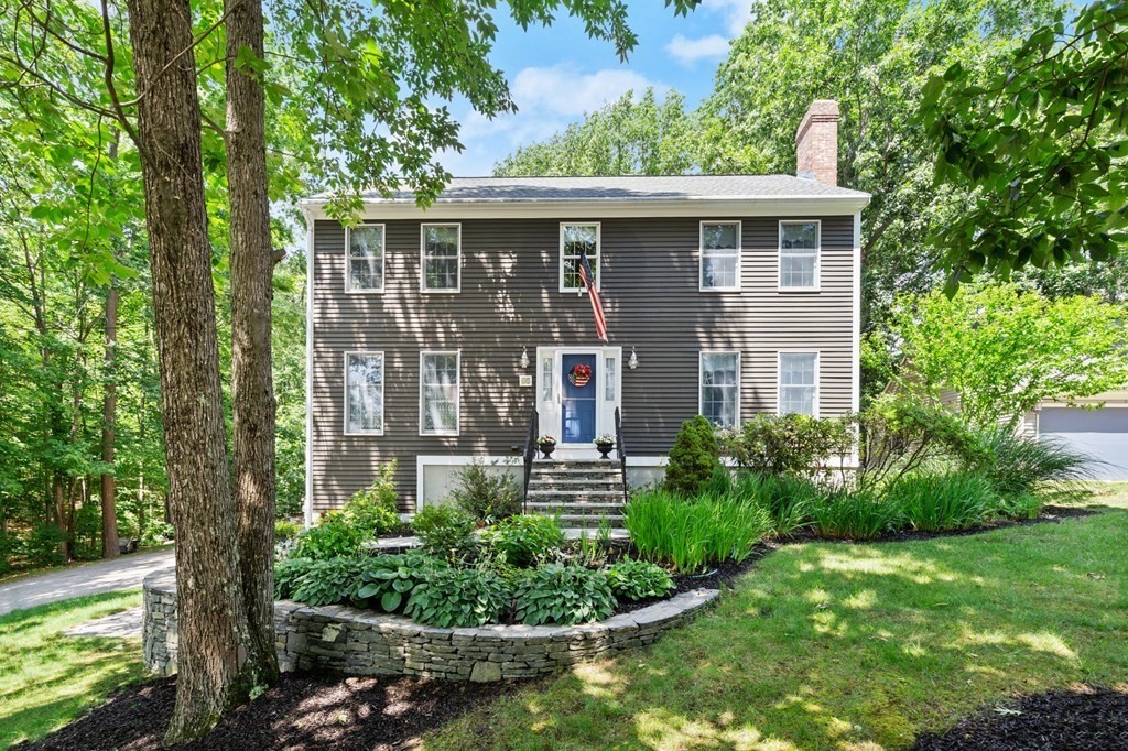 82 Carter Road Worcester, MA 01609 - Photo 1 of 36 Gallery Image 1