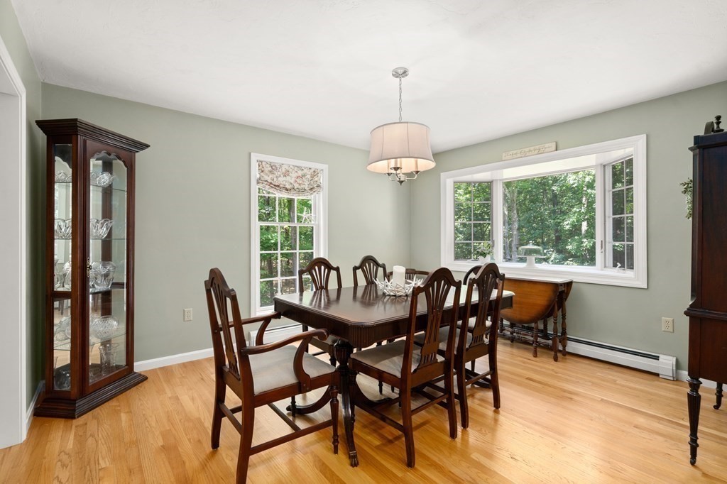 82 Carter Road Worcester, MA 01609 - Photo 12 of 36 Gallery Image 12