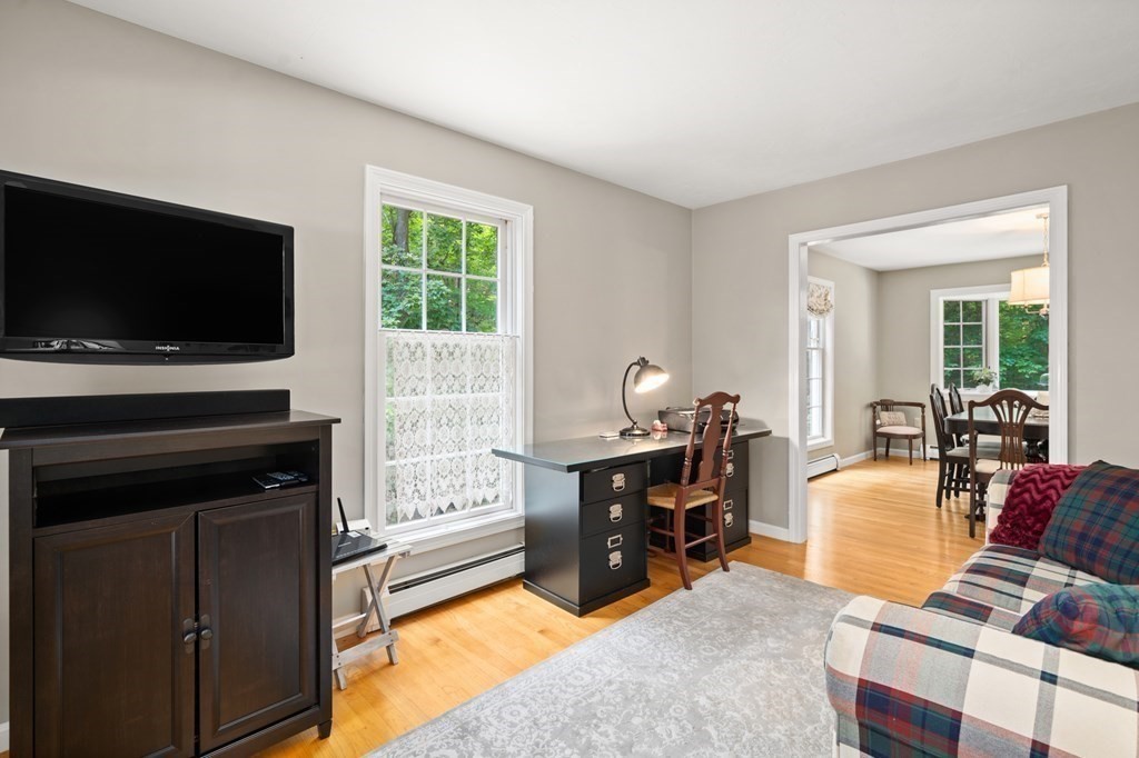 82 Carter Road Worcester, MA 01609 - Photo 13 of 36 Gallery Image 13