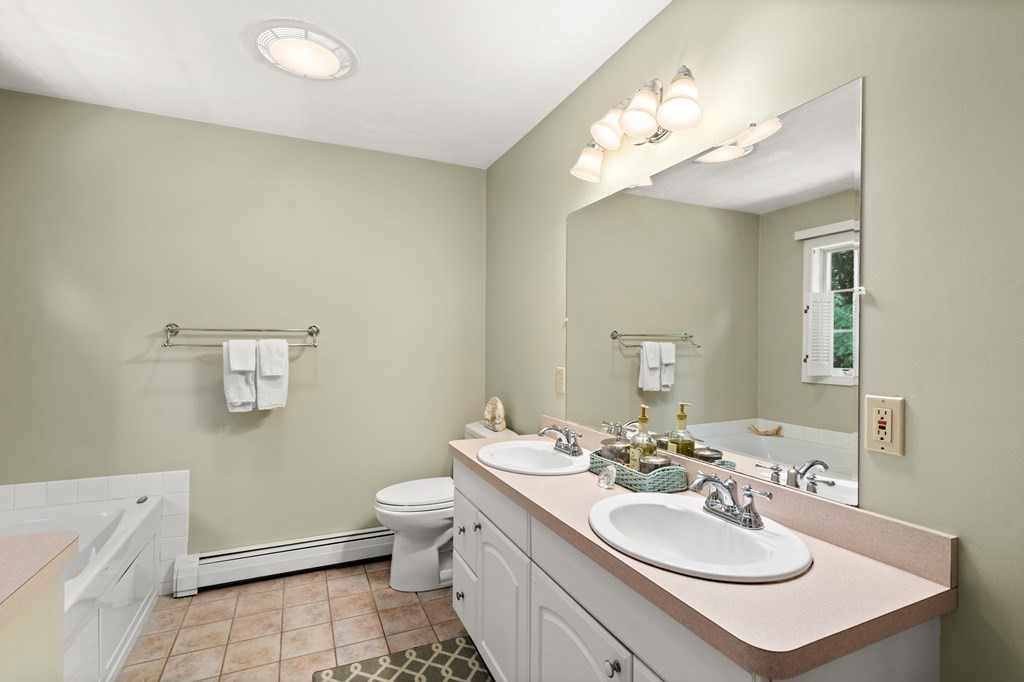 82 Carter Road Worcester, MA 01609 - Photo 23 of 36 Gallery Image 23