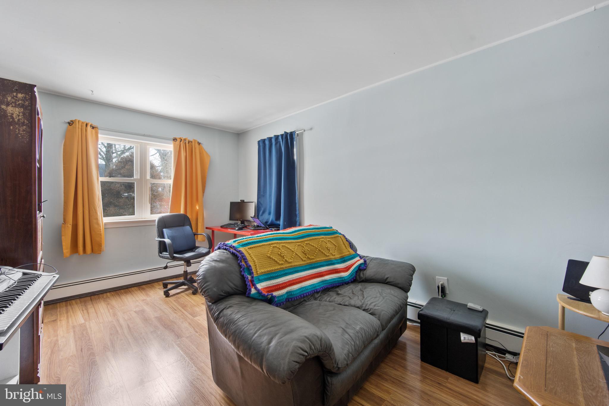 49 Sycamore Road Levittown, PA 19056 - Photo 18 of 37 Gallery Image 18