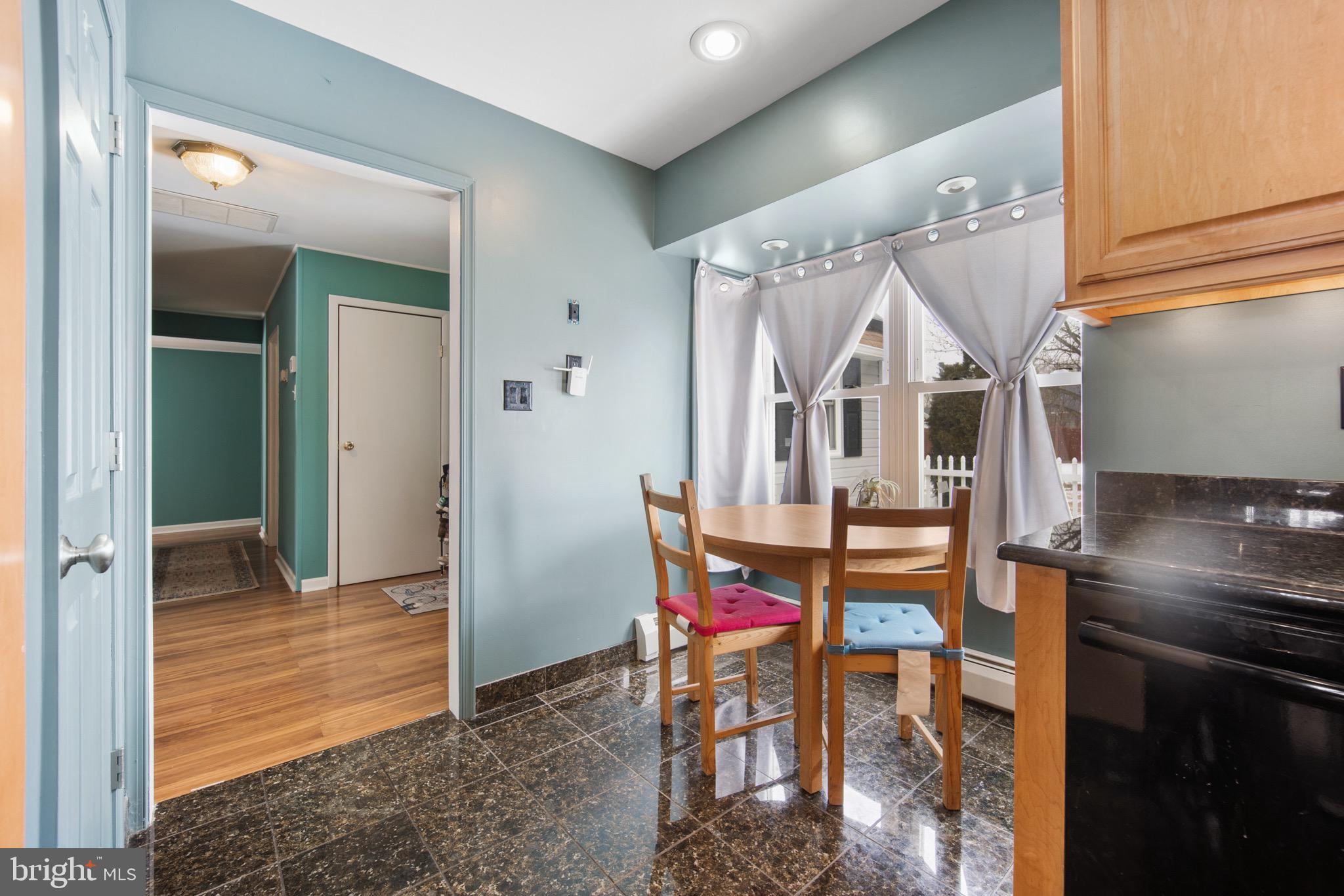 49 Sycamore Road Levittown, PA 19056 - Photo 5 of 37 Gallery Image 5