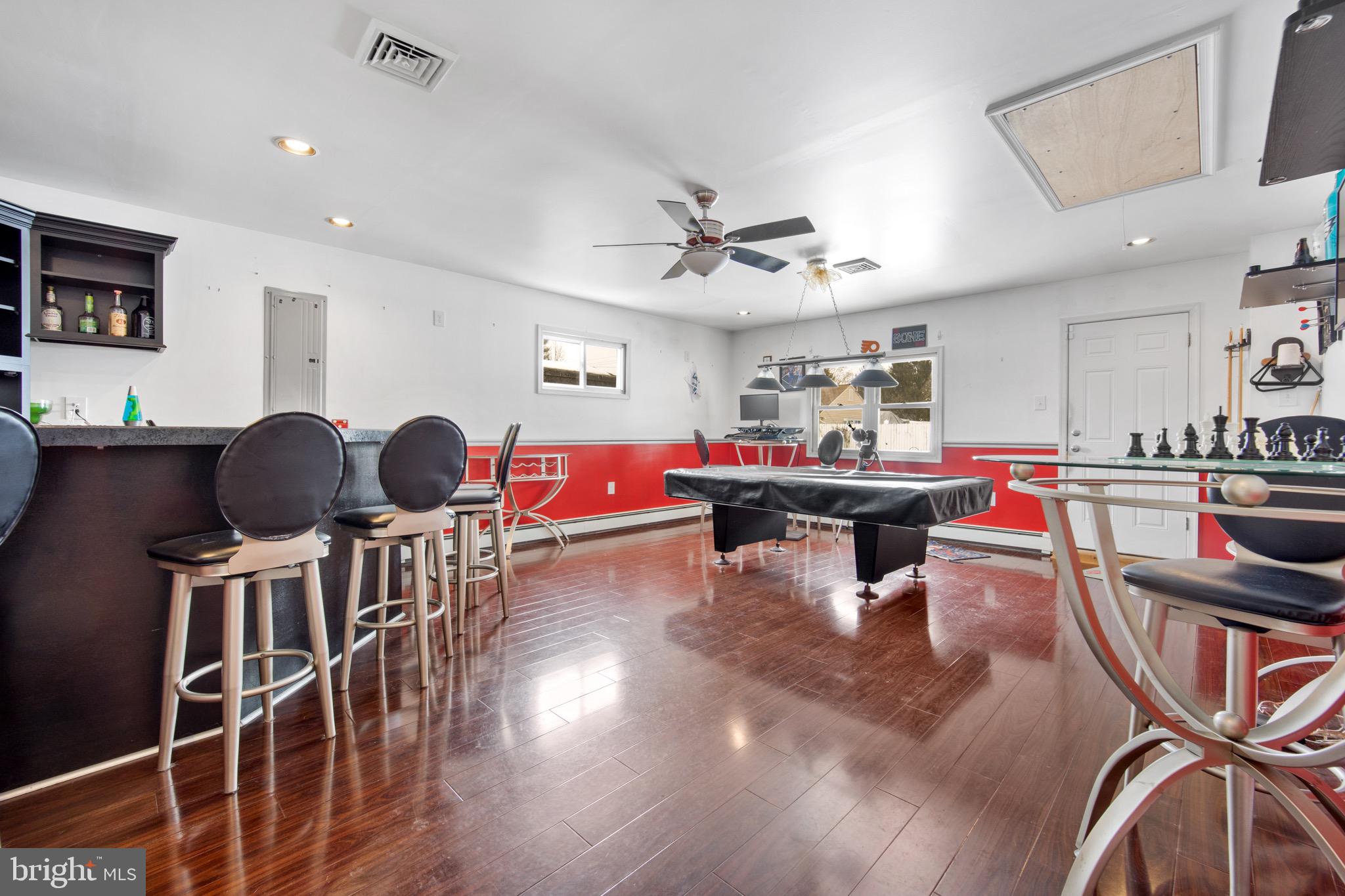 49 Sycamore Road Levittown, PA 19056 - Photo 8 of 37 Gallery Image 8