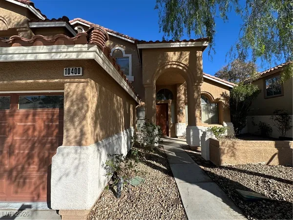 $3,048 | 10400 Falls Church Avenue, Las Vegas, NV 89144