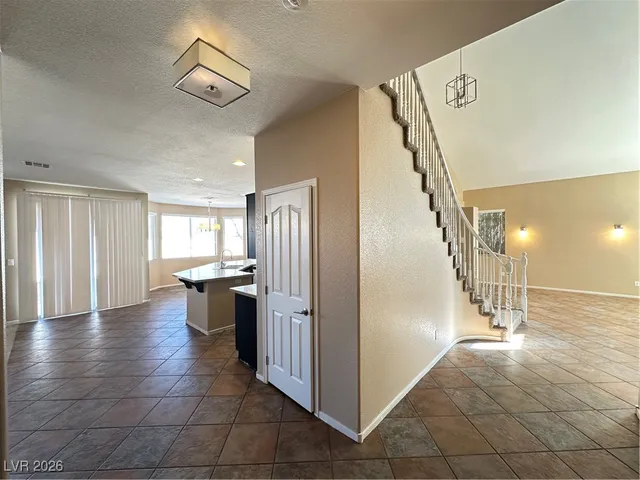 $3,048 | 10400 Falls Church Avenue, Las Vegas, NV 89144