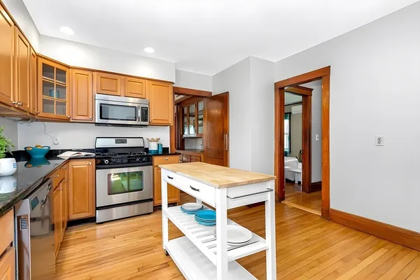 $3,600 | 67 Grafton Street, Unit 1, Arlington, MA 02474