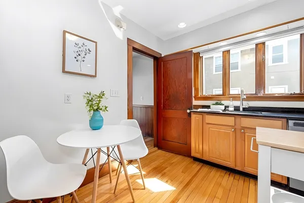 $3,600 | 67 Grafton Street, Unit 1, Arlington, MA 02474