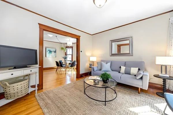 $3,600 | 67 Grafton Street, Unit 1, Arlington, MA 02474