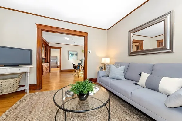 $3,600 | 67 Grafton Street, Unit 1, Arlington, MA 02474