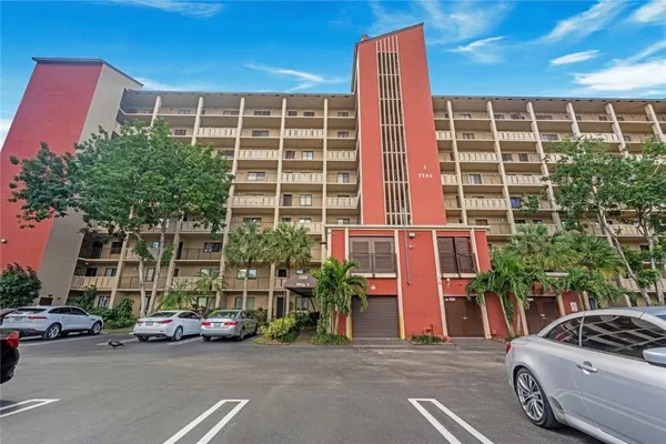 $184,999 | 2206 South Cypress Bend Drive, Unit 208, Pompano Beach, FL 33069