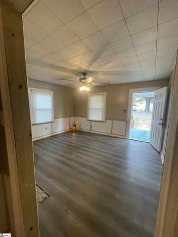 $99,999 | 105 West Front Street, Iva, SC 29655