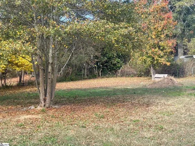 $99,999 | 105 West Front Street, Iva, SC 29655