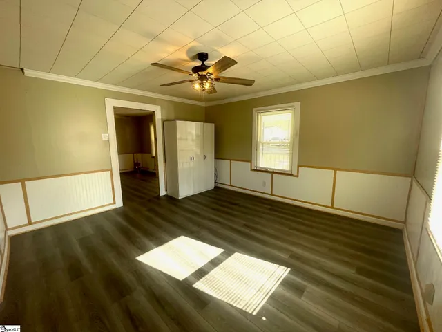 $99,999 | 105 West Front Street, Iva, SC 29655