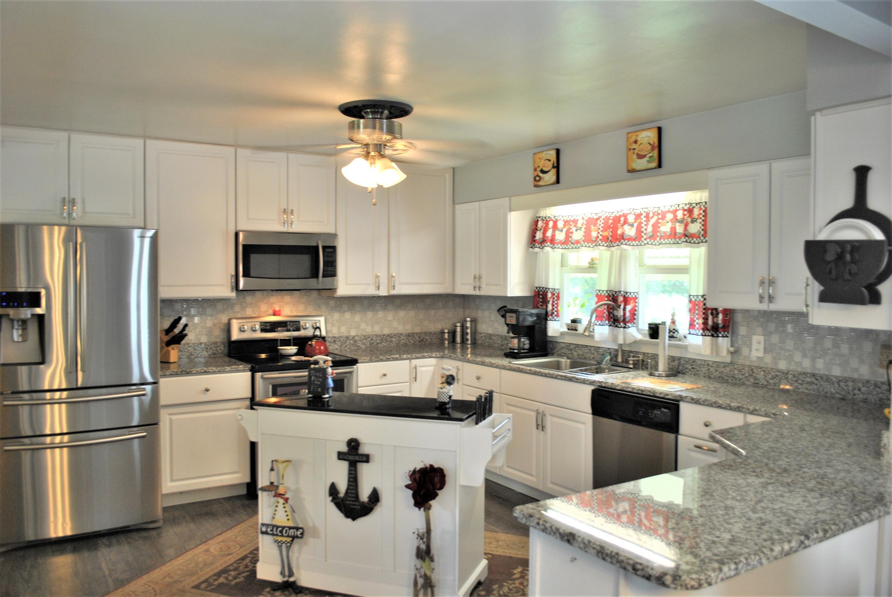 4267 Jermoore Road Columbus, OH 43207 - Photo 3 of 30