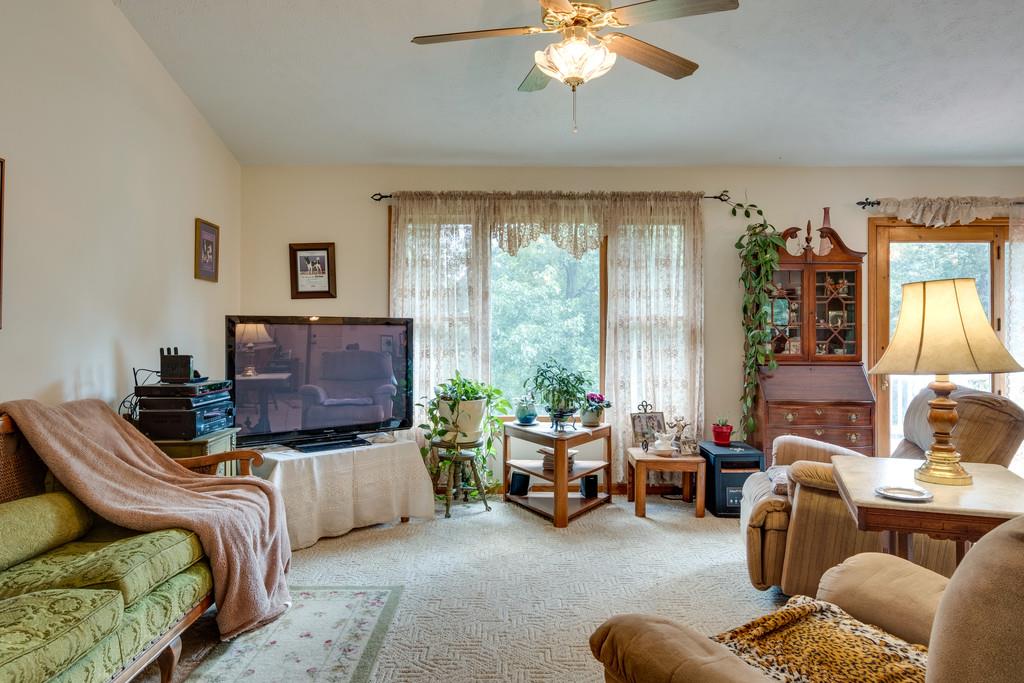 4289 Chestnut Ridge Road Columbia, TN 38401 - Photo 8 of 27 a living room with furniture and a large window