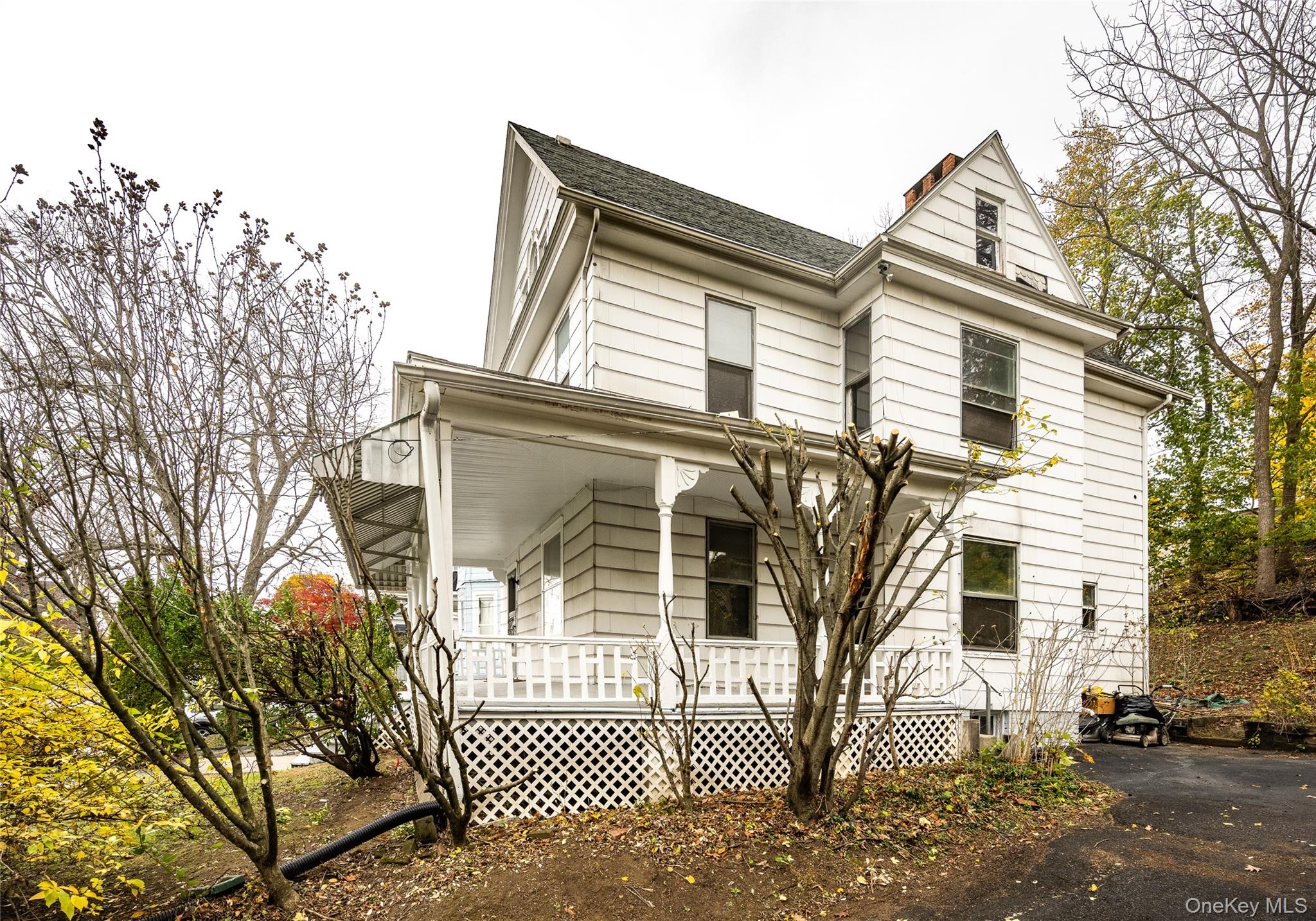 39 Hamilton Avenue Ossining, NY 10562 - Photo 16 of 22 a view of a house with a door