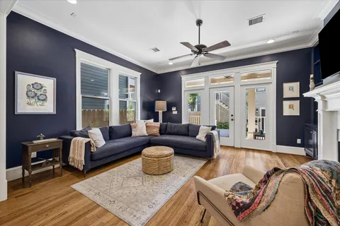 $825,000 | 638 West 17th Street, Houston, TX 77008