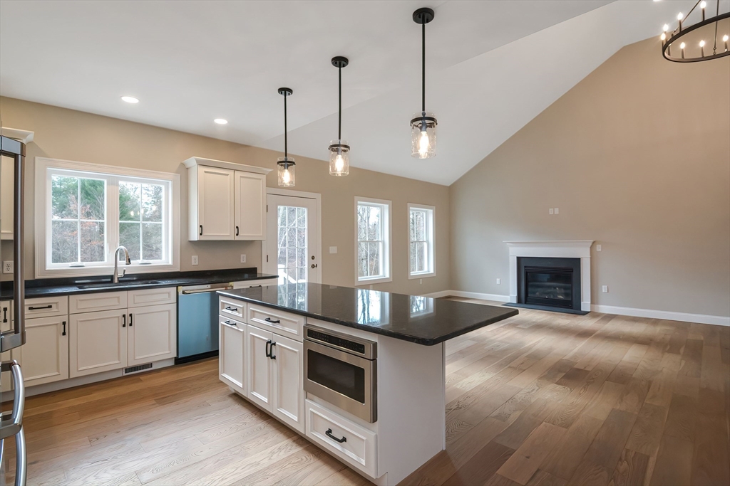 7 Brickyard Road North Brookfield, MA 01535 - Photo 9 of 39 Gallery Image 9