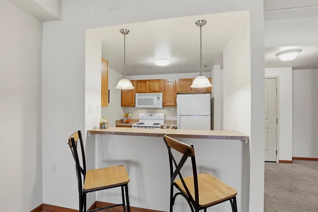 $190,000 | 400 North Richmond Street, Unit 340, Appleton, WI 54911