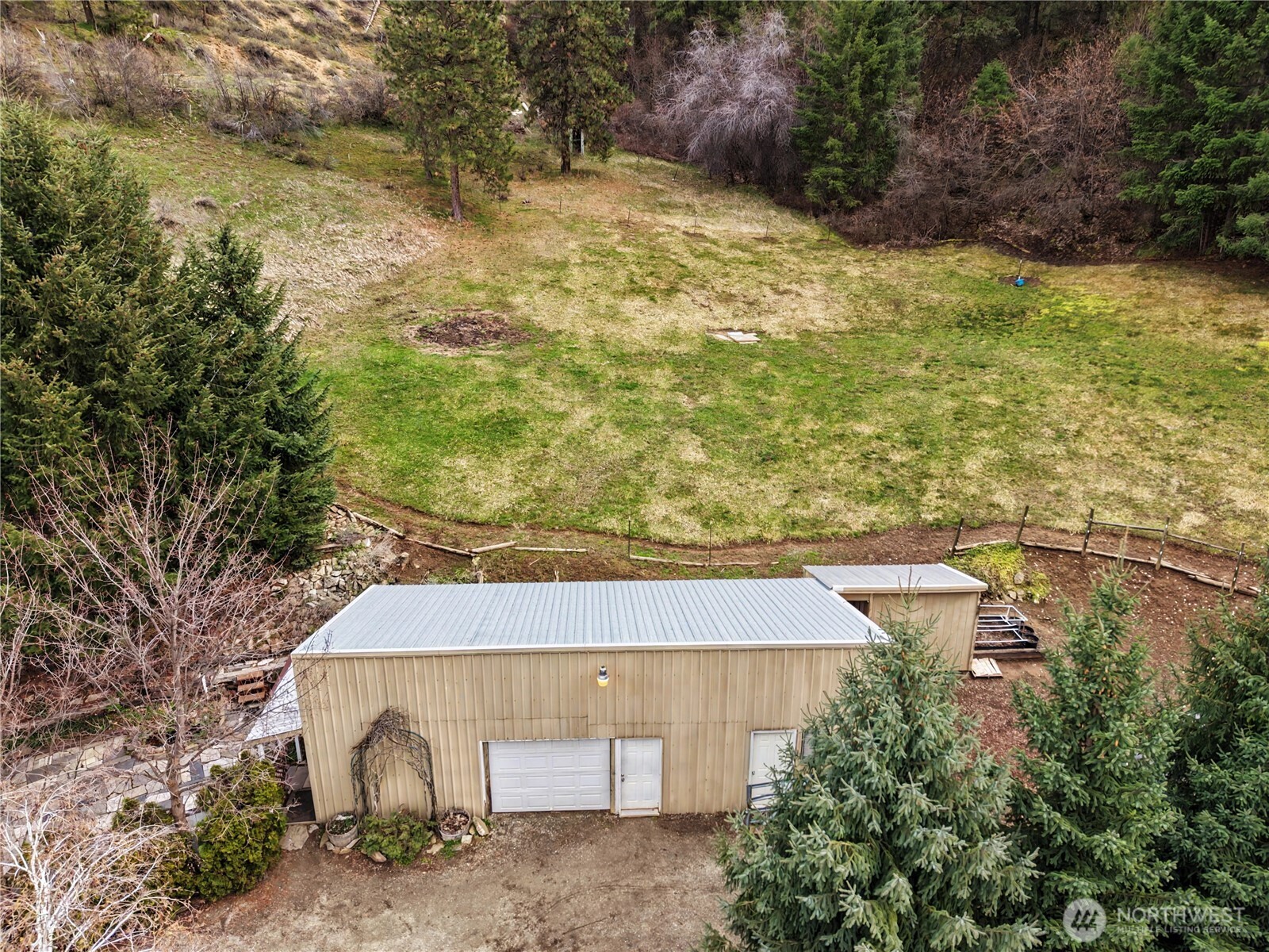 7540 Brender Canyon Road Cashmere, WA 98815 - Photo 4 of 39