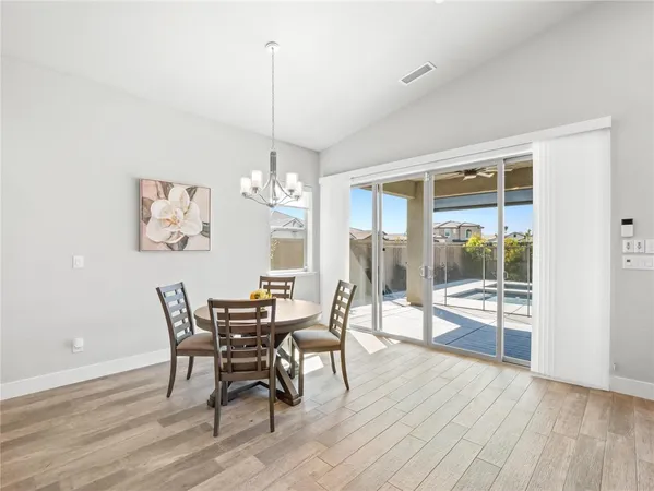 $985,000 | 1734 North Pk Avenue, Clovis, CA 93619