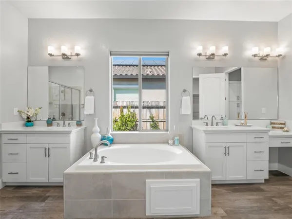 $985,000 | 1734 North Pk Avenue, Clovis, CA 93619