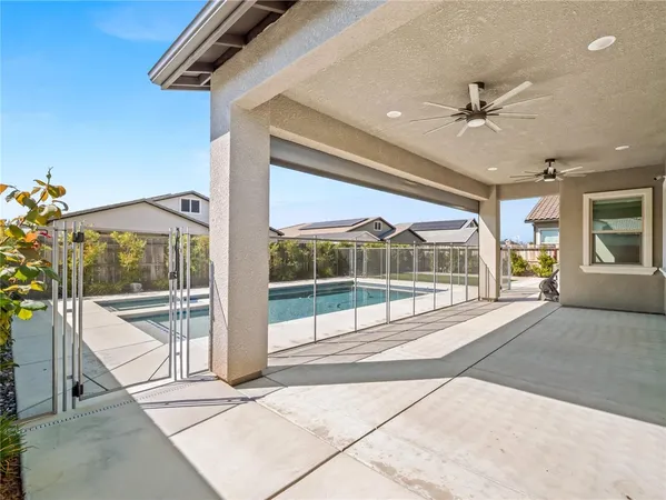 $985,000 | 1734 North Pk Avenue, Clovis, CA 93619