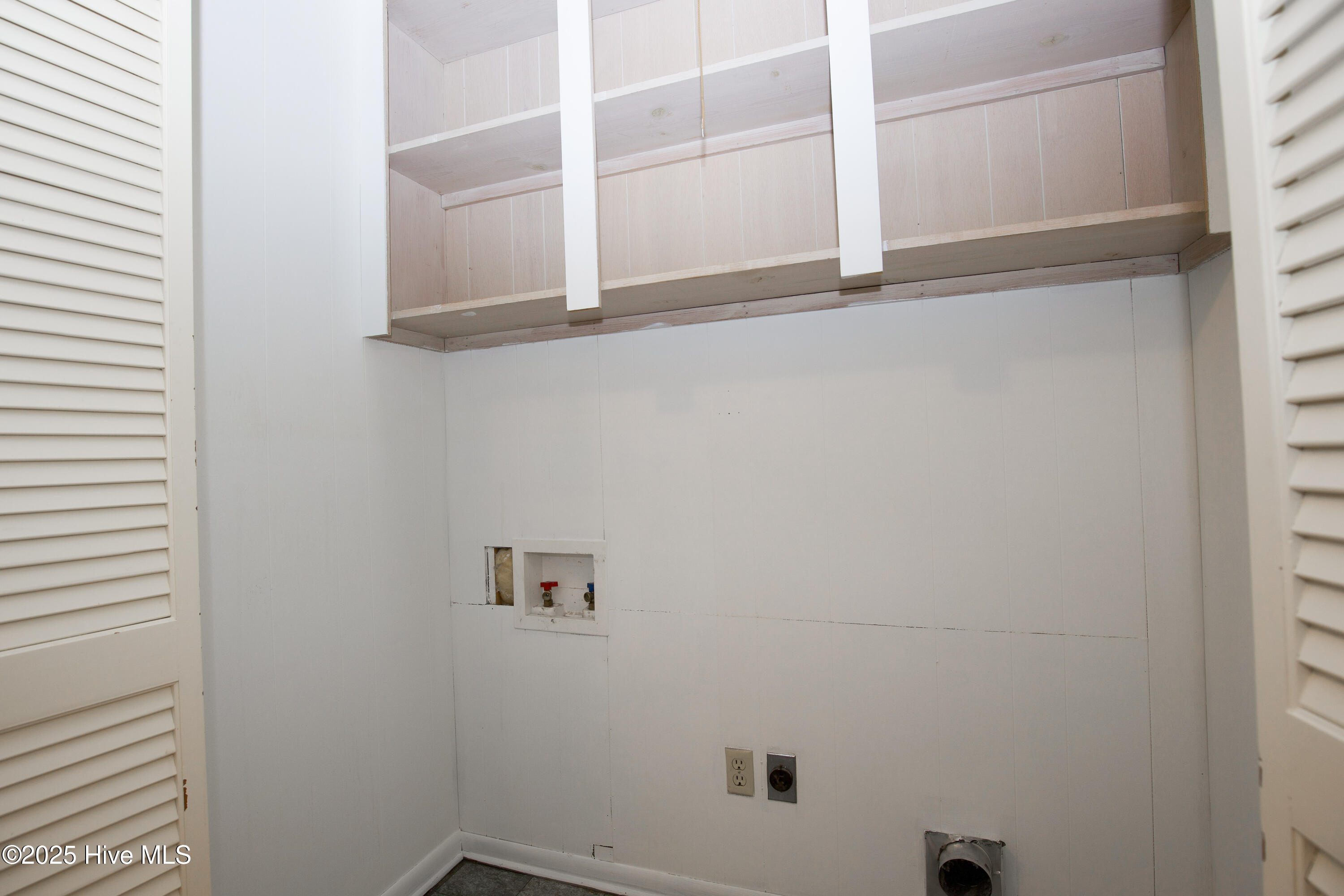 100 Beaver Lane Pinehurst, NC 28374 - Photo 25 of 51 Utility closet