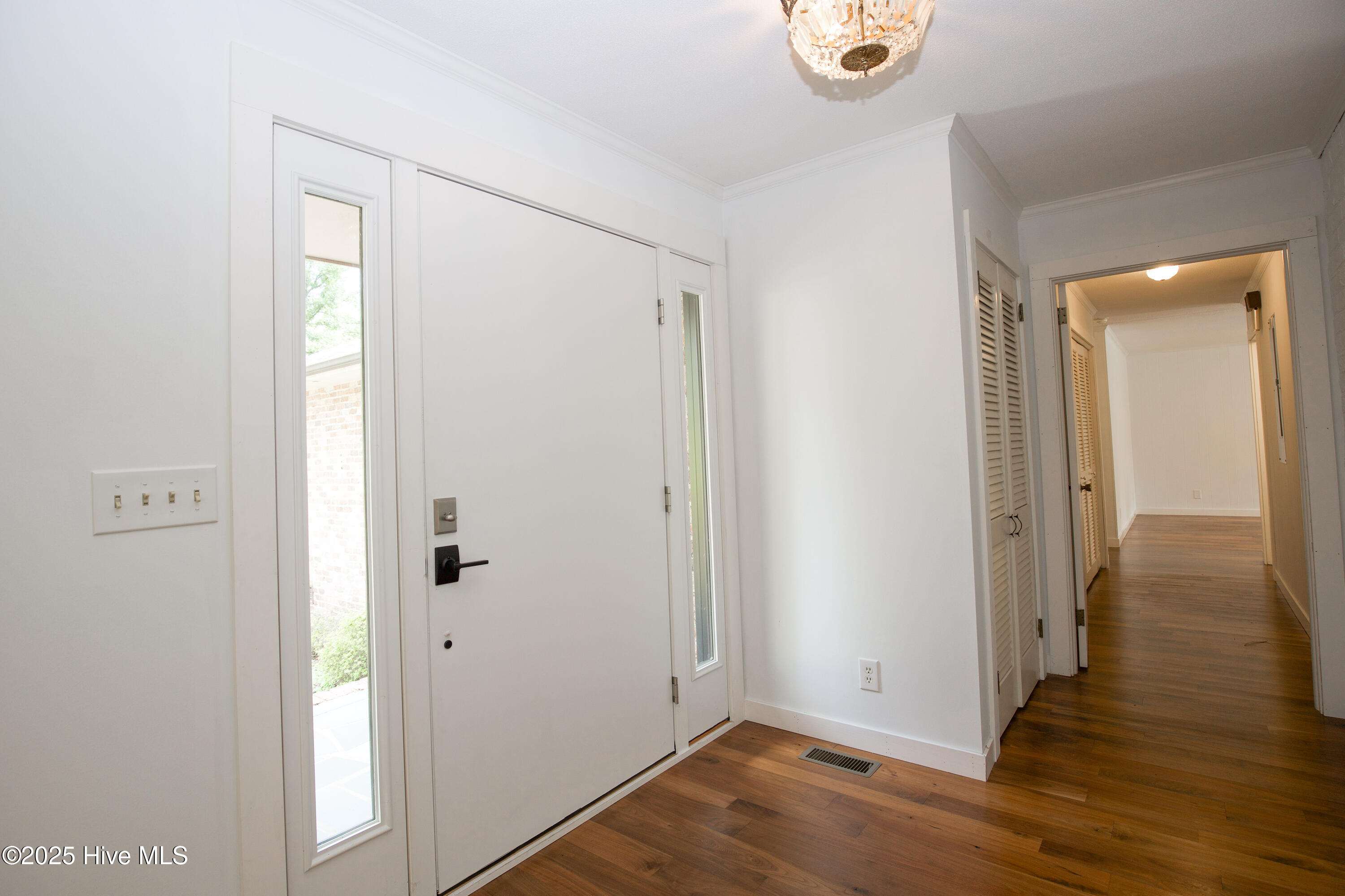 100 Beaver Lane Pinehurst, NC 28374 - Photo 3 of 51 Front entrance