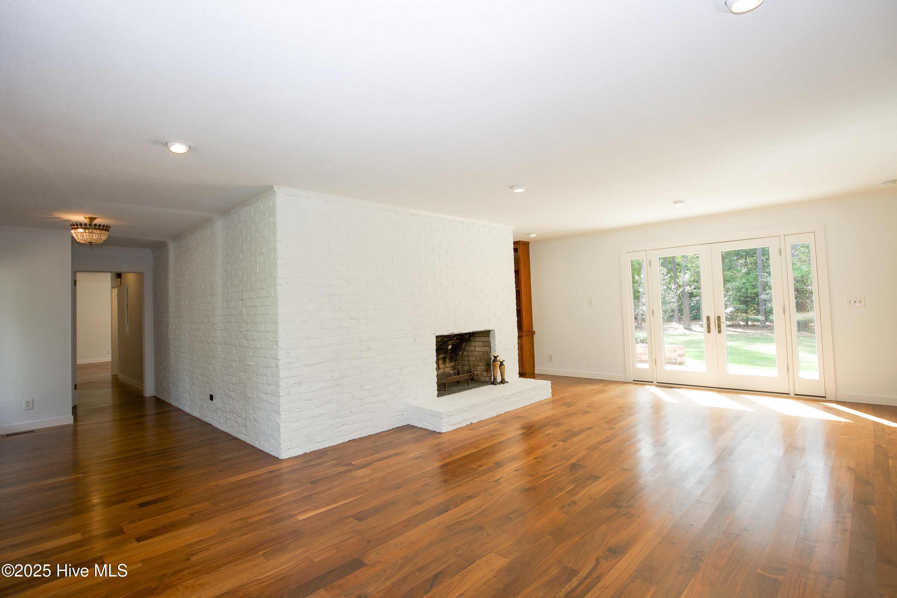 100 Beaver Lane Pinehurst, NC 28374 - Photo 6 of 51 Fireplace in living room