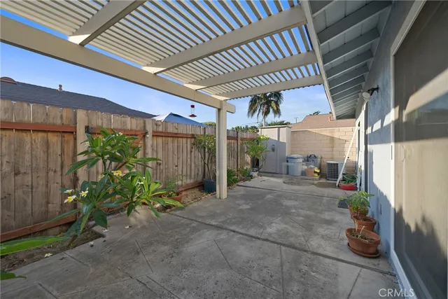 $639,000 | 1076 Mitchell Avenue, Tustin, CA 92780