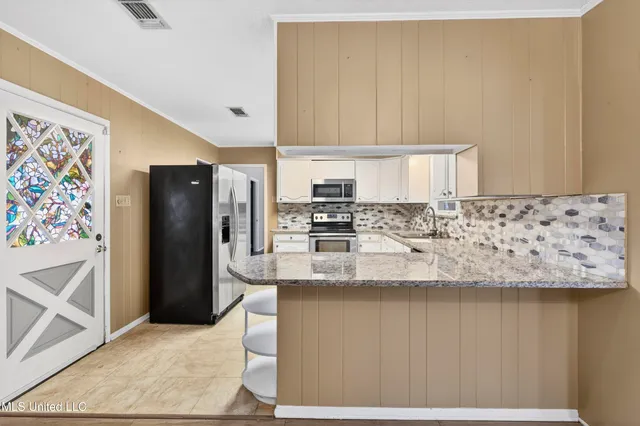 $186,500 | 719 Holly Hills Drive, Biloxi, MS 39532