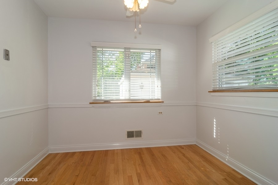 136 East Madison Street Elmhurst, IL 60126 - Photo 4 of 10