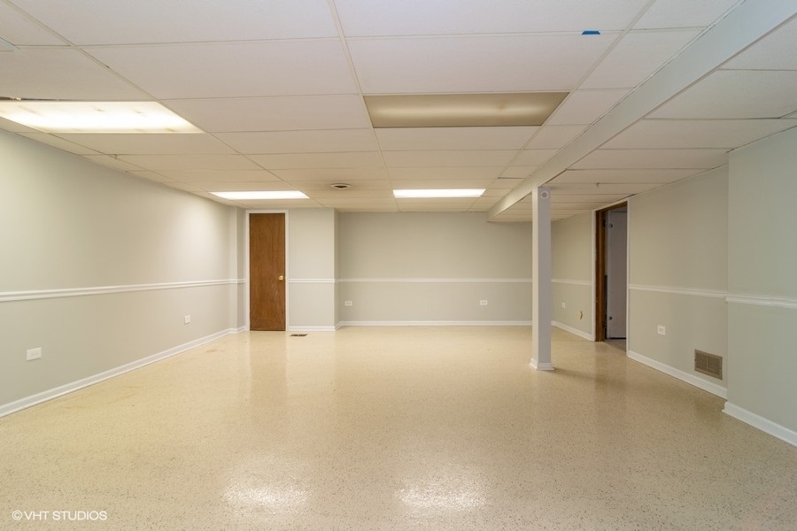 136 East Madison Street Elmhurst, IL 60126 - Photo 9 of 10
