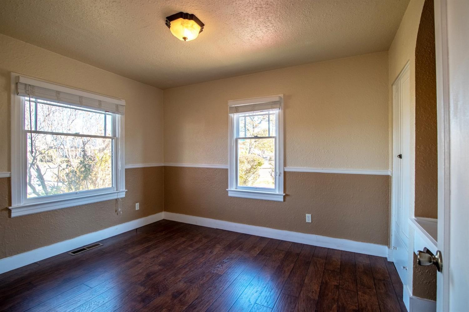 1498 Spring Street Medford, OR 97504 - Photo 17 of 24 Additional Photo