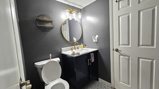 $300,000 | 16 Forest Lane, Cary, IL 60013