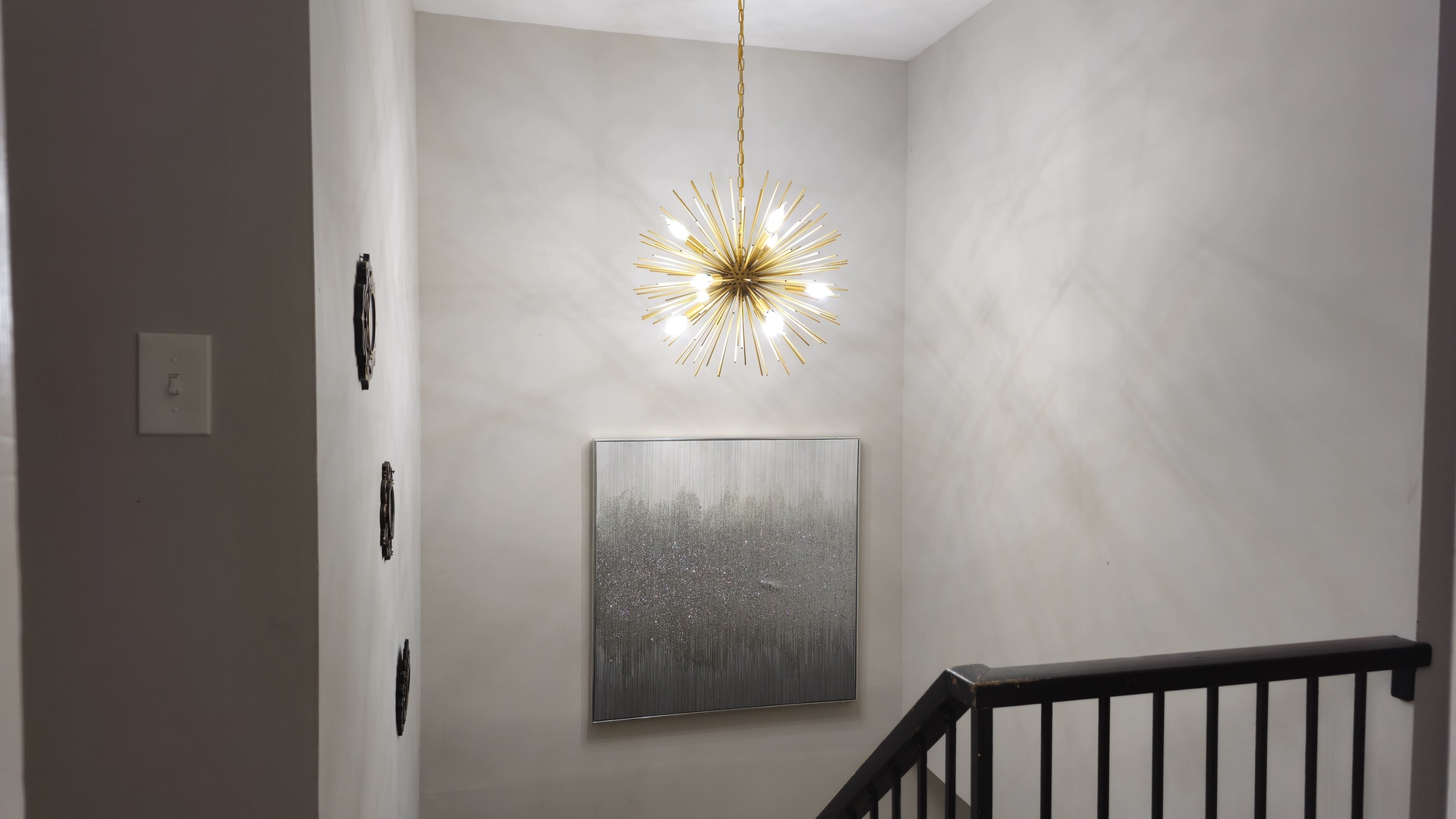 16 Forest Lane Cary, IL 60013 - Photo 40 of 50 a view of a hallway