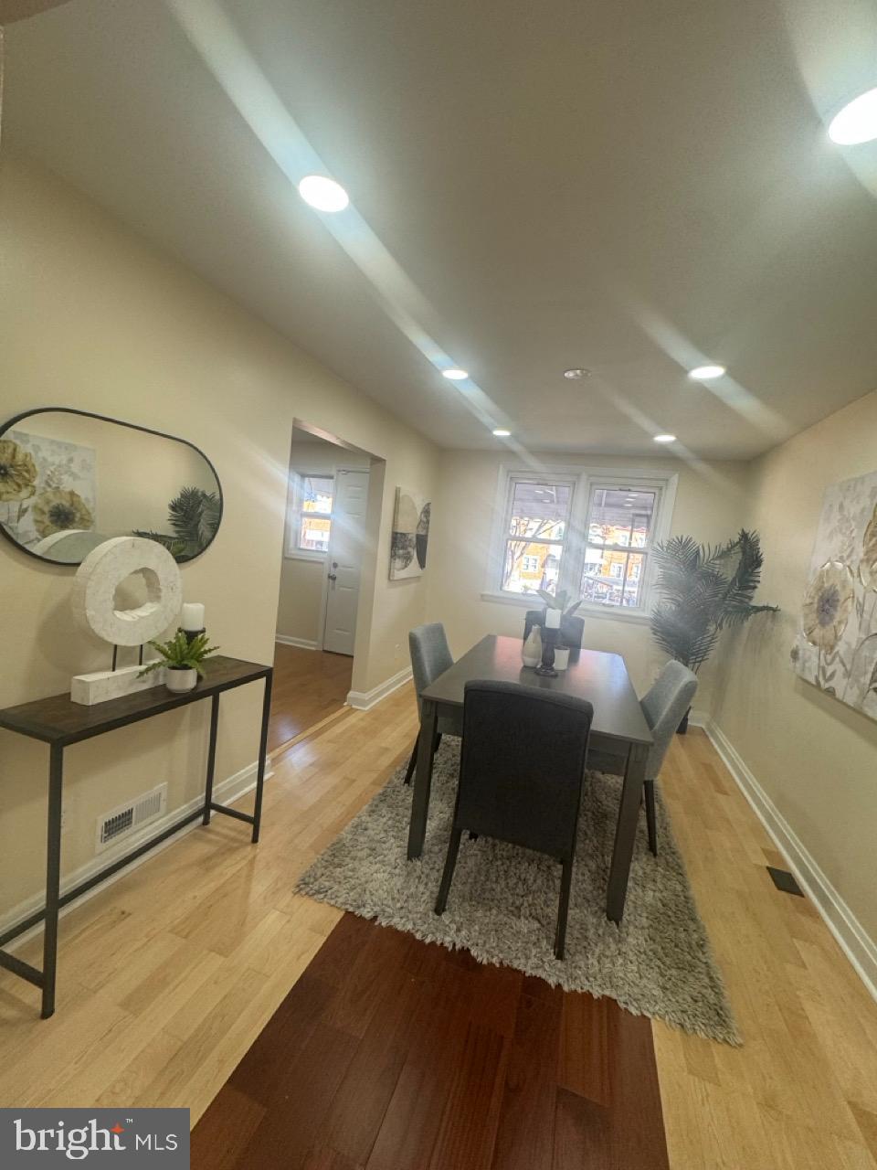 1231 Kevin Road Baltimore, MD 21229 - Photo 8 of 28 Bright and inviting dining space awaits you.