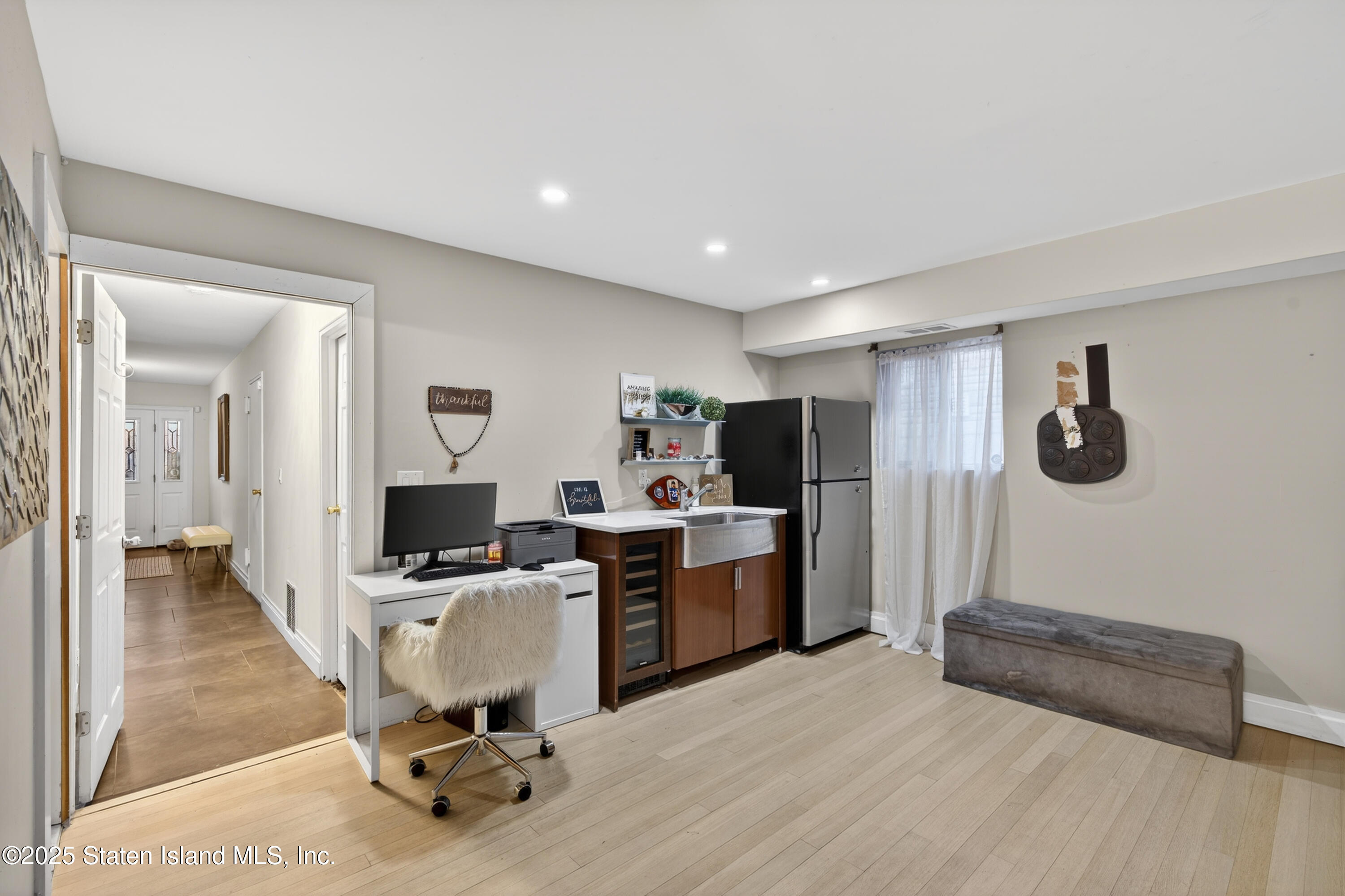 70 Annadale Road Staten Island, NY 10312 - Photo 6 of 35 7RV00296