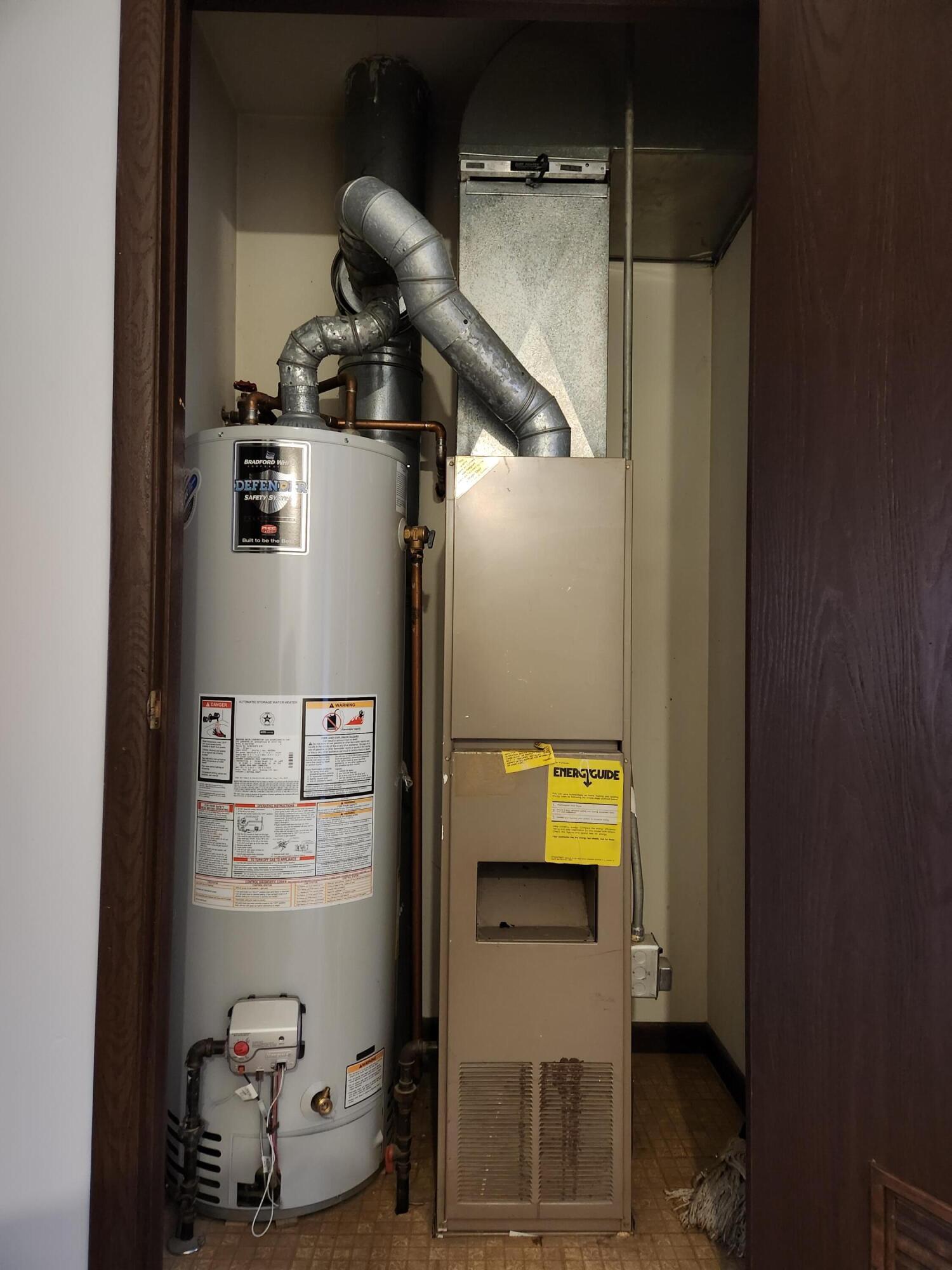 5897 White Road Muskegon, MI 49442 - Photo 17 of 32 In unit water heater and furnace