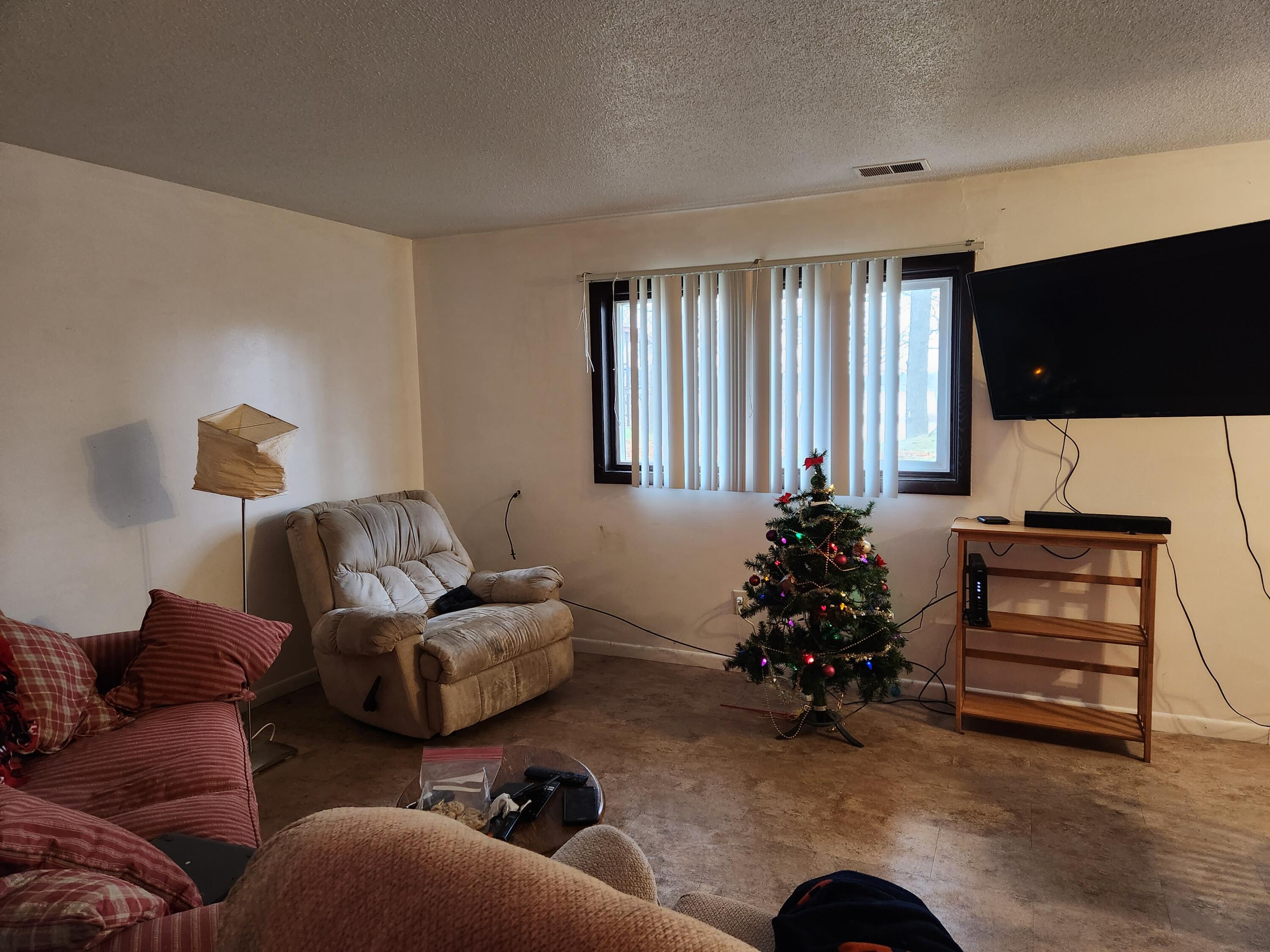 5897 White Road Muskegon, MI 49442 - Photo 21 of 32 5899