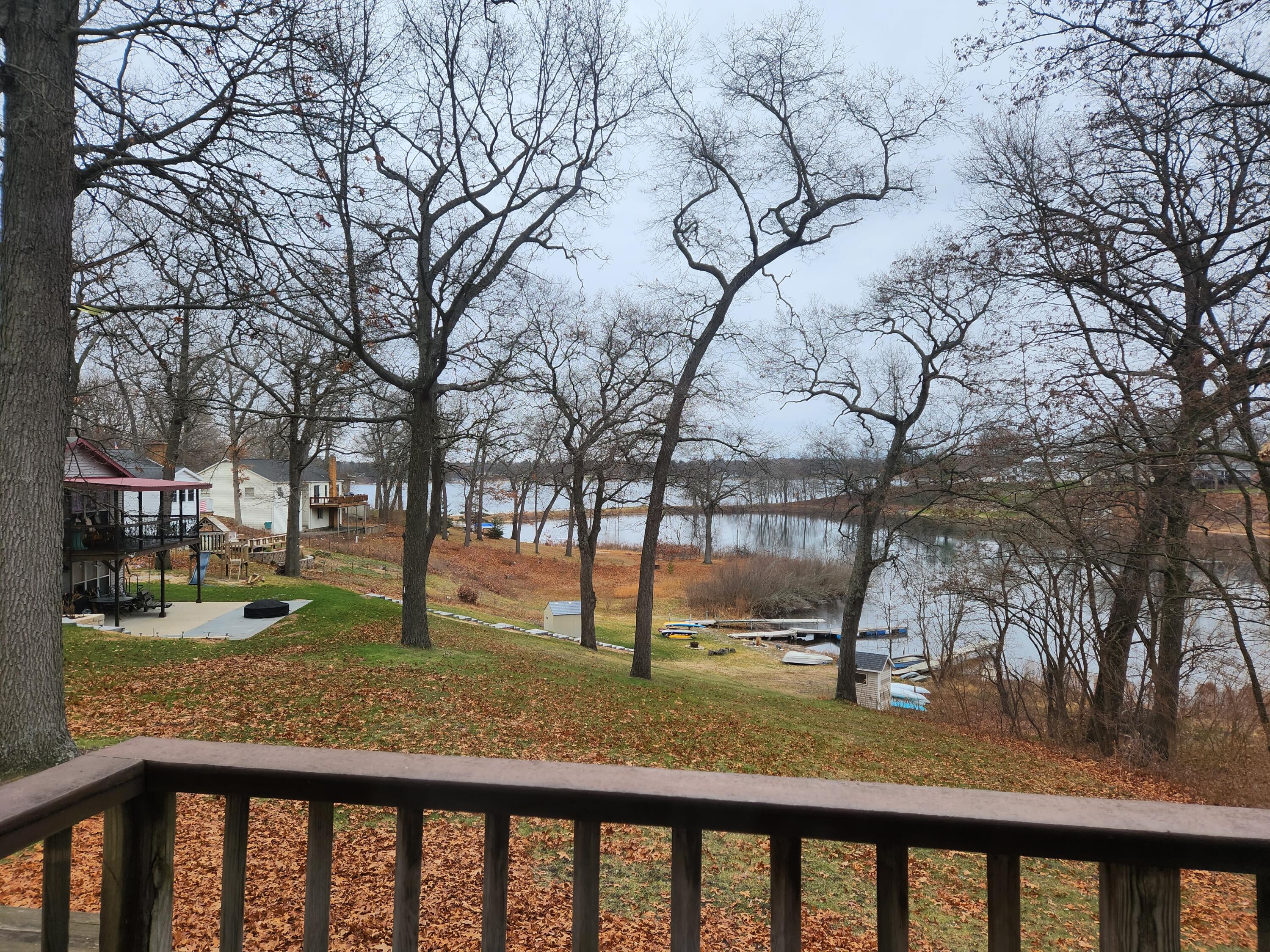 5897 White Road Muskegon, MI 49442 - Photo 9 of 32 Deck with view