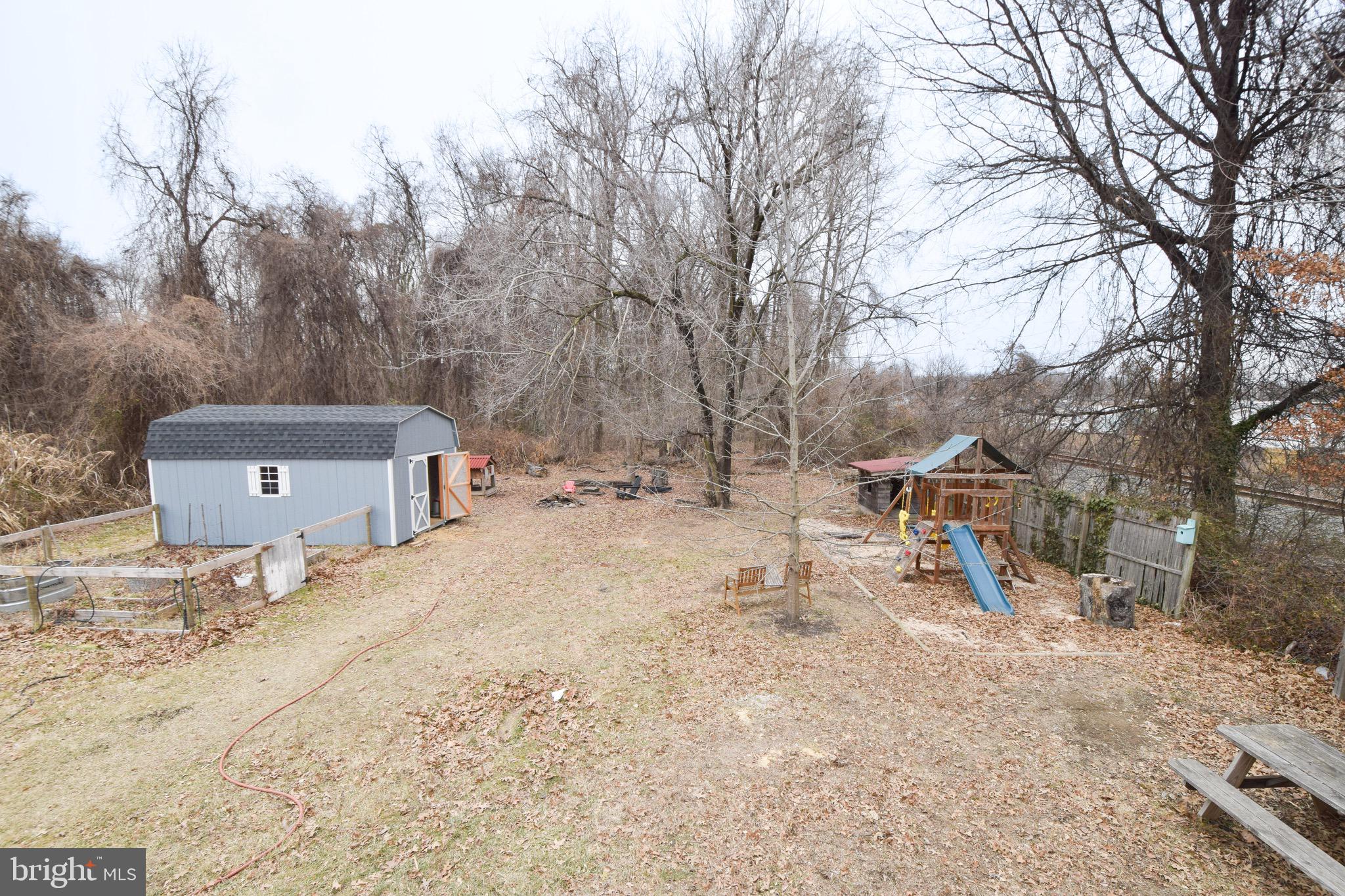 8142 Bletzer Road Baltimore, MD 21222 - Photo 31 of 39 Backyard