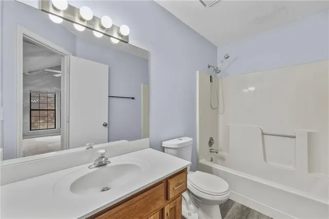 $249,900 | 13333 Walnut Street, Kansas City, MO 64145