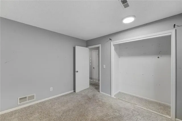 $249,900 | 13333 Walnut Street, Kansas City, MO 64145