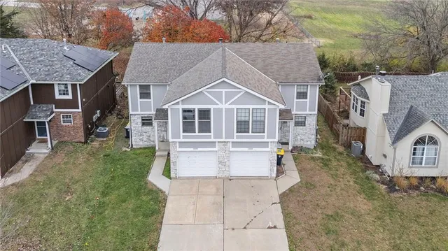 $249,900 | 13333 Walnut Street, Kansas City, MO 64145