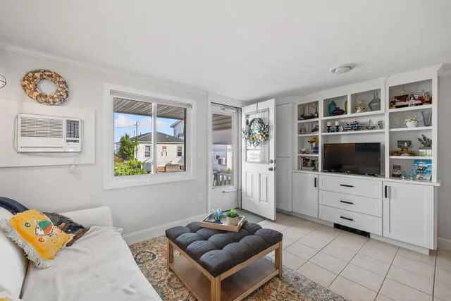 $319,900 | 189 East Grand Avenue, Unit 104, Old Orchard Beach, ME 04064